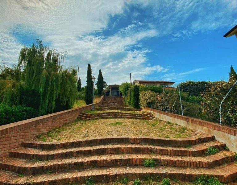 Raccolta fondi per restauro della storica via delle Scalette a Cesena