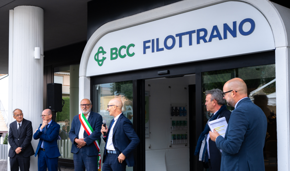 BCC Filottrano. Rinnovati i locali nella filiale di Camerano